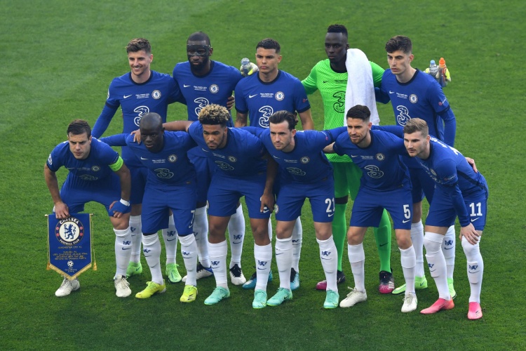 球员表情管理失控太搞笑（球员表情失控，笑翻全场）