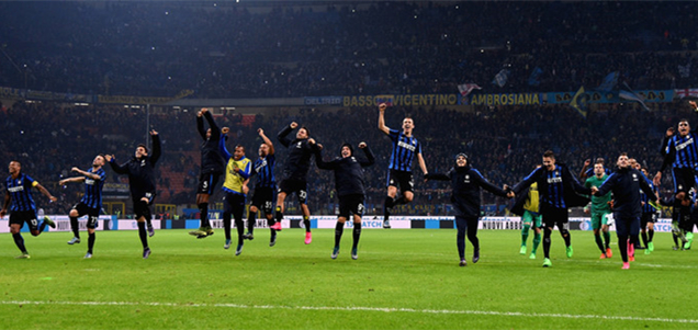 酋长球场稳坐榜首 阿森纳完胜布伦特福德（阿森纳主场大胜布伦特福德 继续领跑积分榜）