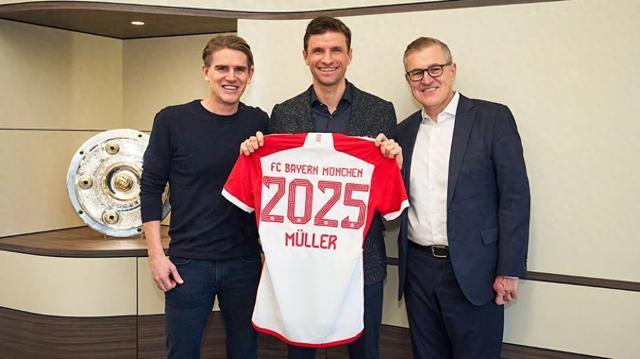 太阳报：英乙球迷朝对方门将扔椅子，被球队主帅严厉批评（《太阳报》：英乙球迷向对方门将掷椅，本队主帅怒批此举）