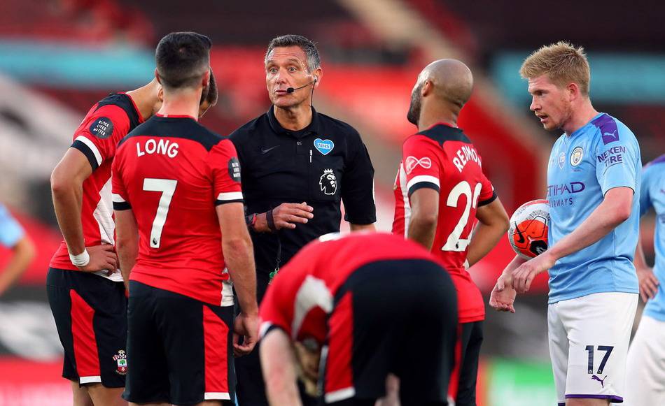 德甲前瞻：汉堡攻守俱废一败再败，斯图加特强势冲击欧冠区（德甲前瞻：汉堡攻防崩盘连败不止，斯图加特强势冲击欧冠席位）