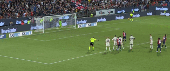 瑞士媒体：一名瑞士裁判涉嫌在女足更衣室偷拍1550小时视频