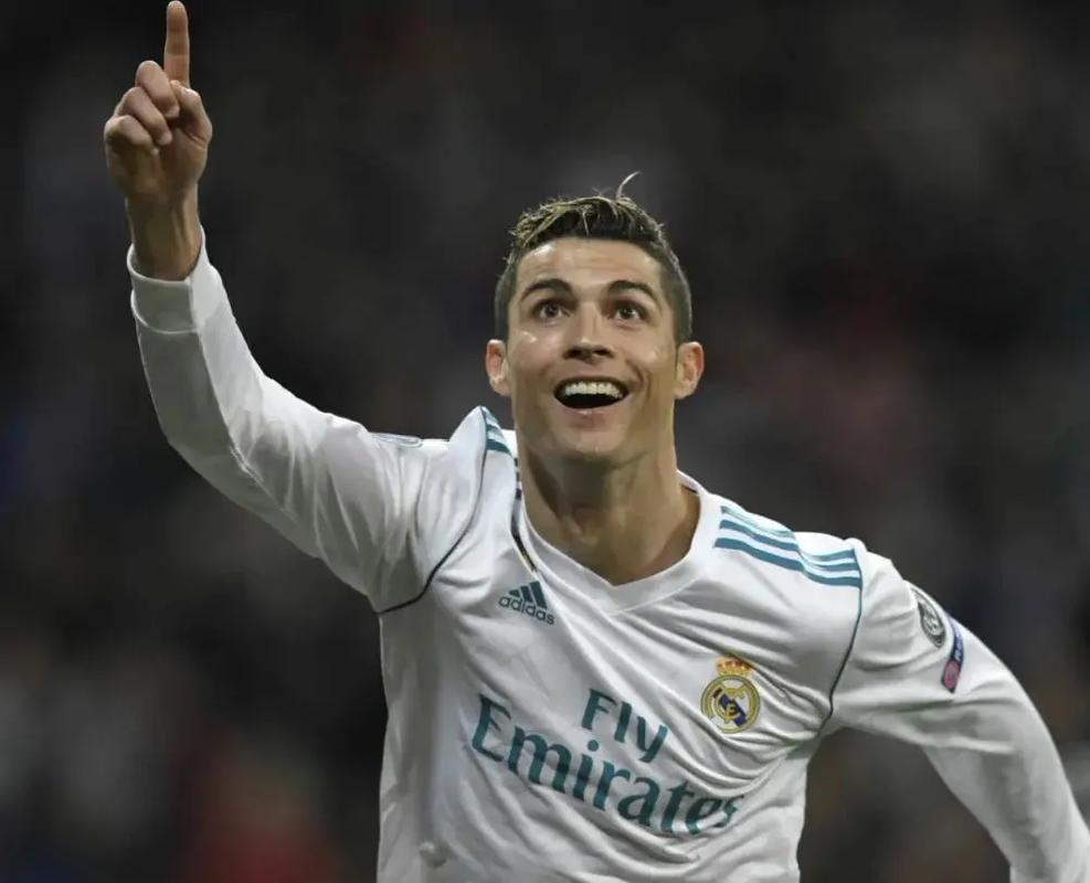 澳超战报：多布森、贝尔通切洛破门，喷气机2-0轻取悉尼（澳超快报：多布森、贝尔通切洛建功，喷气机2-0零封悉尼）