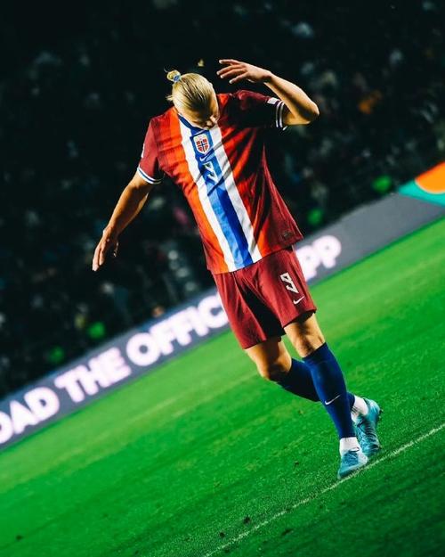 解说国安这场亚冠，真能给你气出好歹龙队从第一场平...（国安亚冠赛后解读：看得人直冒火，龙队自首战平局起就不在状态）