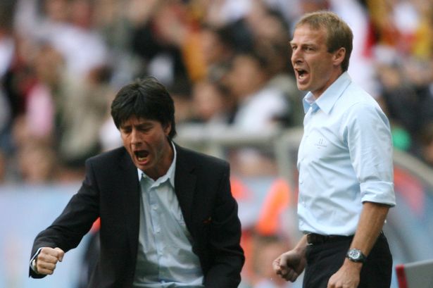 英媒：为抵抗巴萨的兴趣，拜仁将为凯恩提供一份打破限制政策的合同（英媒称为抗衡巴萨追求，拜仁将向凯恩开出打破薪资政策的合同）